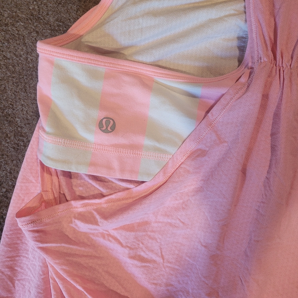 Lululemon top - Picture 3 of 3